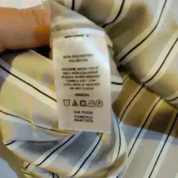 🌻ANN TAYLOR BLOUSE - Picture 6 of 7